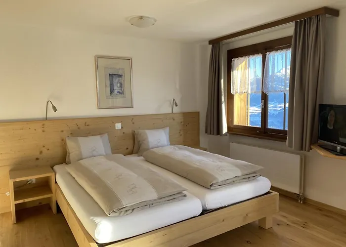 Hotel Garni Postigliun Andiast 3*