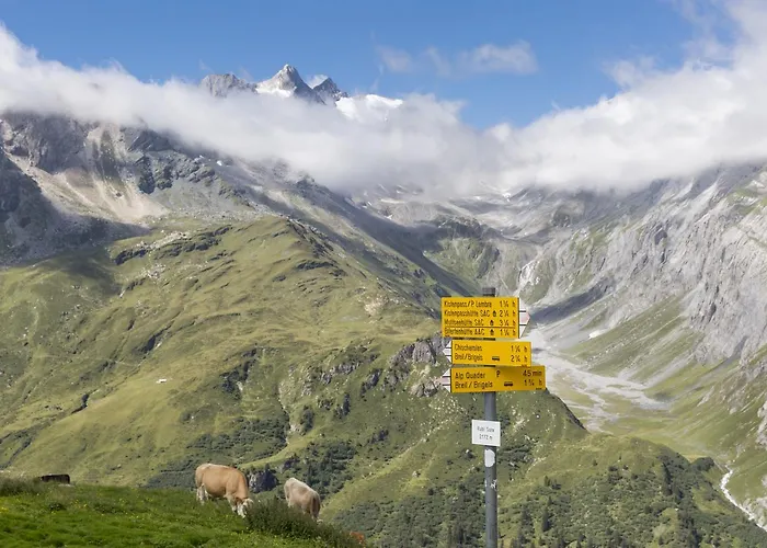 Postigliun Andiast 3* Andest