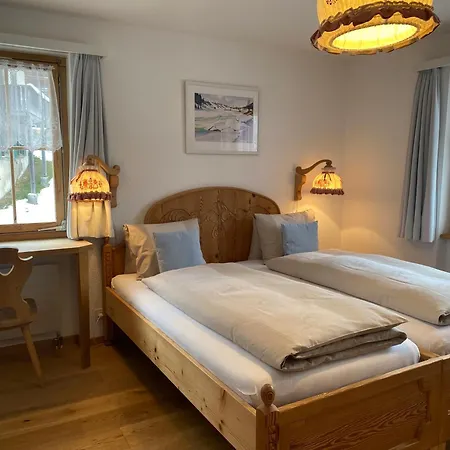 Garni Postigliun Andiast